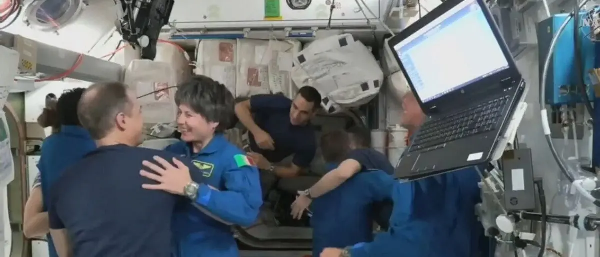 L’astronauta italiana Samantha Cristoforetti ha raggiunto la Stazione Spaziale Internazionale