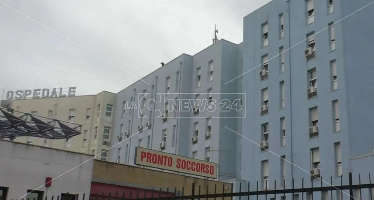 Crotone, al San Giovanni di Dio il primo impianto in Calabria del mini-elettrocatetere\n