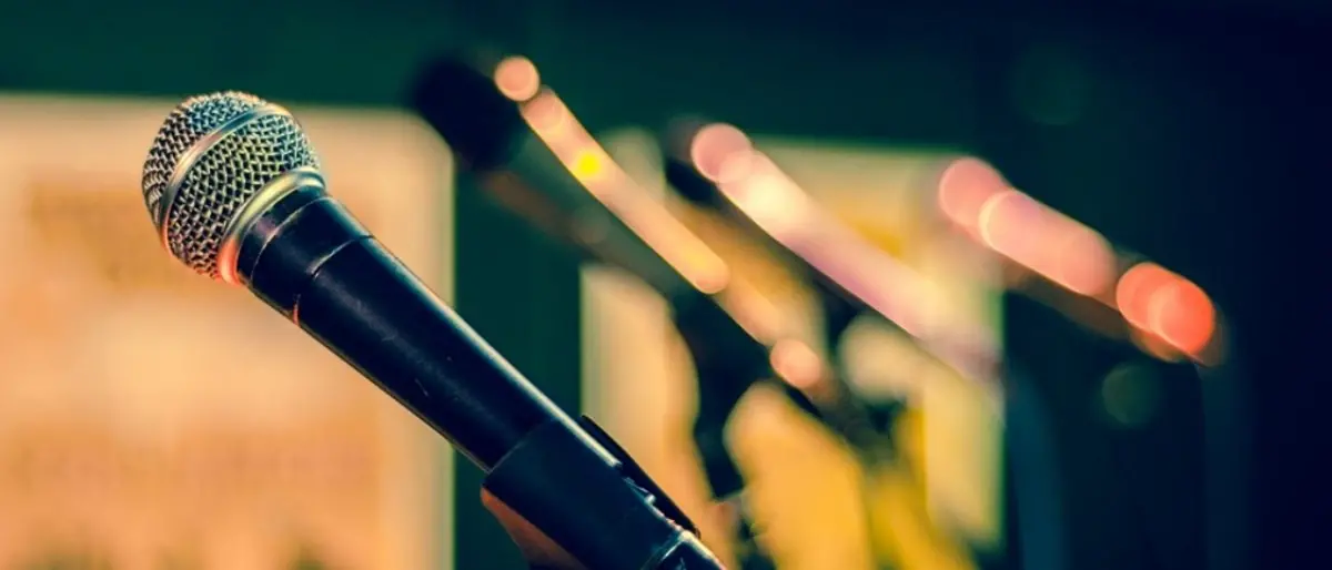 Insieme per gli anziani, a Soverato musica e solidarietà con il concerto di Silvia Mezzanotte e Carlo Marrale