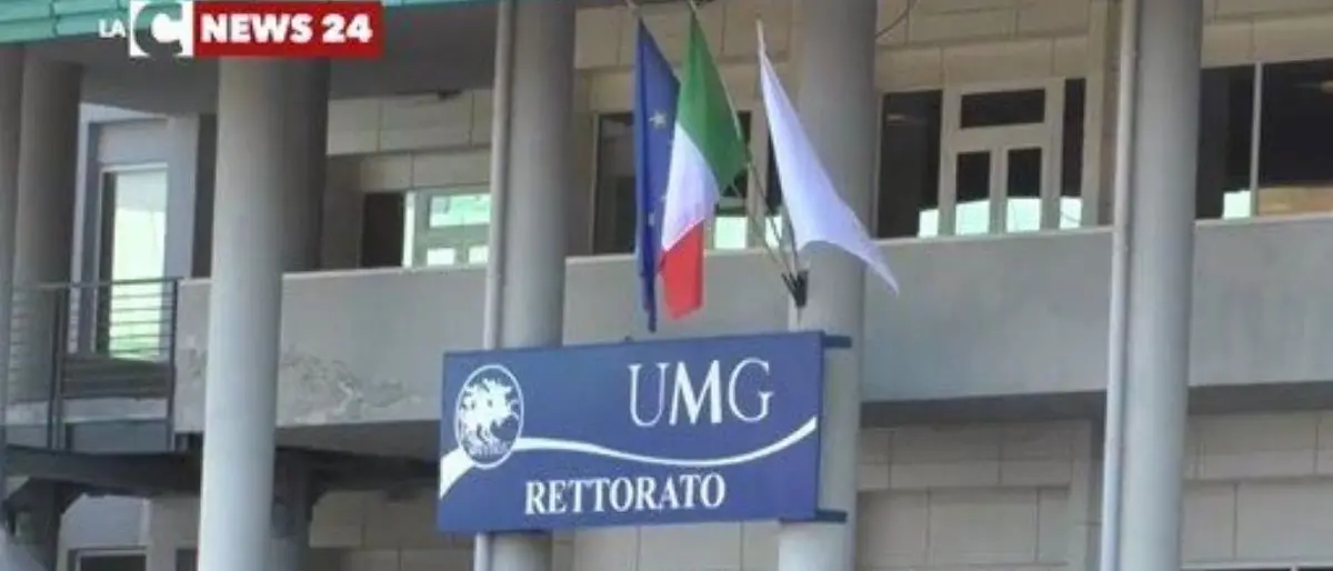 Insegnamento, all’Università di Catanzaro 540 posti per accedere alla specializzazione sul sostegno