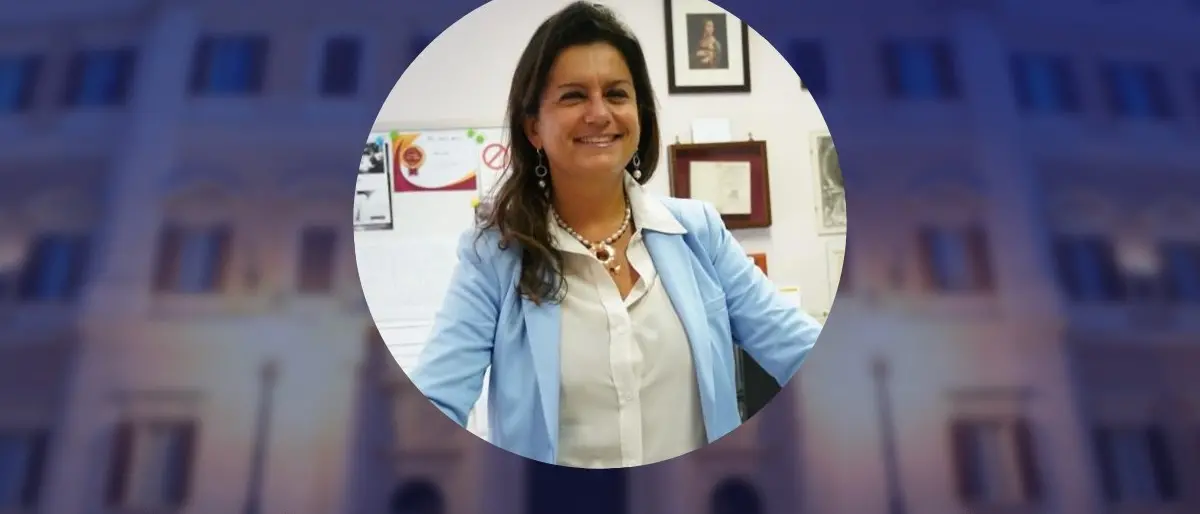 «Porre un freno alle chat tra docenti e studenti»: Cristina Costarelli ospite di Piazza Parlamento