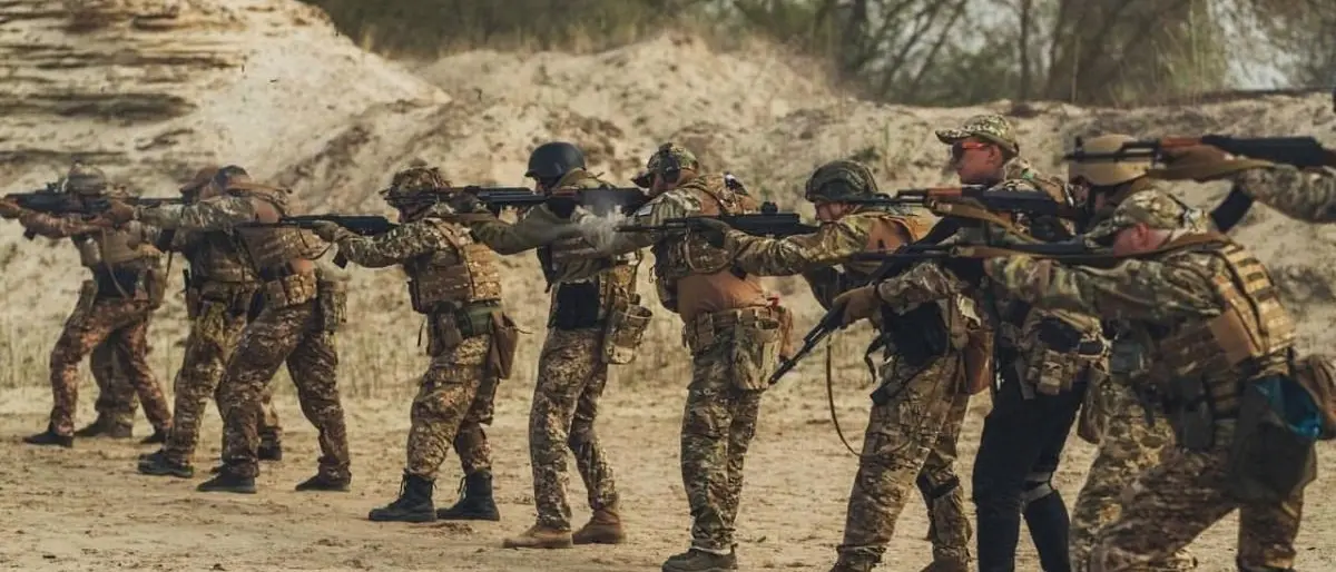 Ucraina, Kiev: «I russi faranno sfilare prigionieri alla parata a Mariupol il 9 maggio» - LIVE