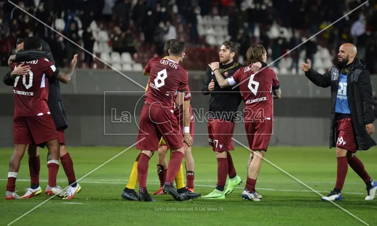 Serie B Reggina sconfitta nell’anima e sul campo: il Brescia vince 3-0