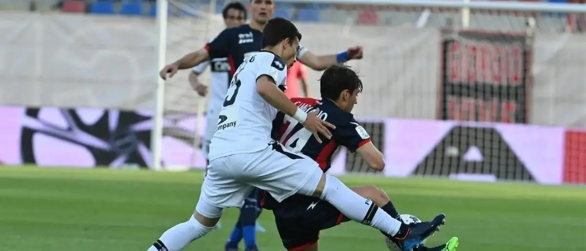 Il Crotone si congeda dalla Serie B perdendo contro il Parma: allo Scida finisce 0-1