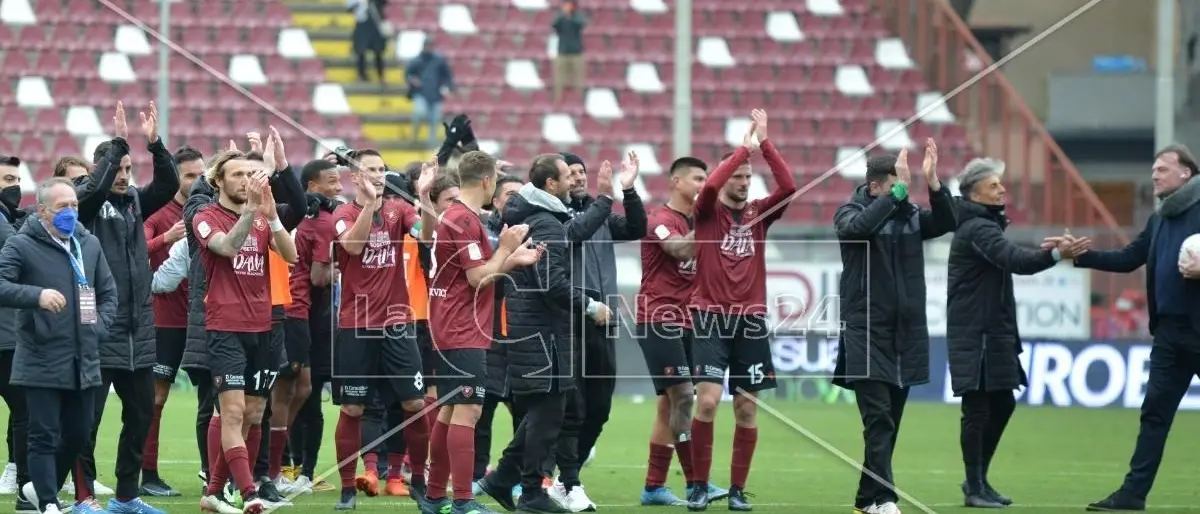Reggina, salvezza del club e iscrizione alla prossima Serie B: ecco quanti soldi servono