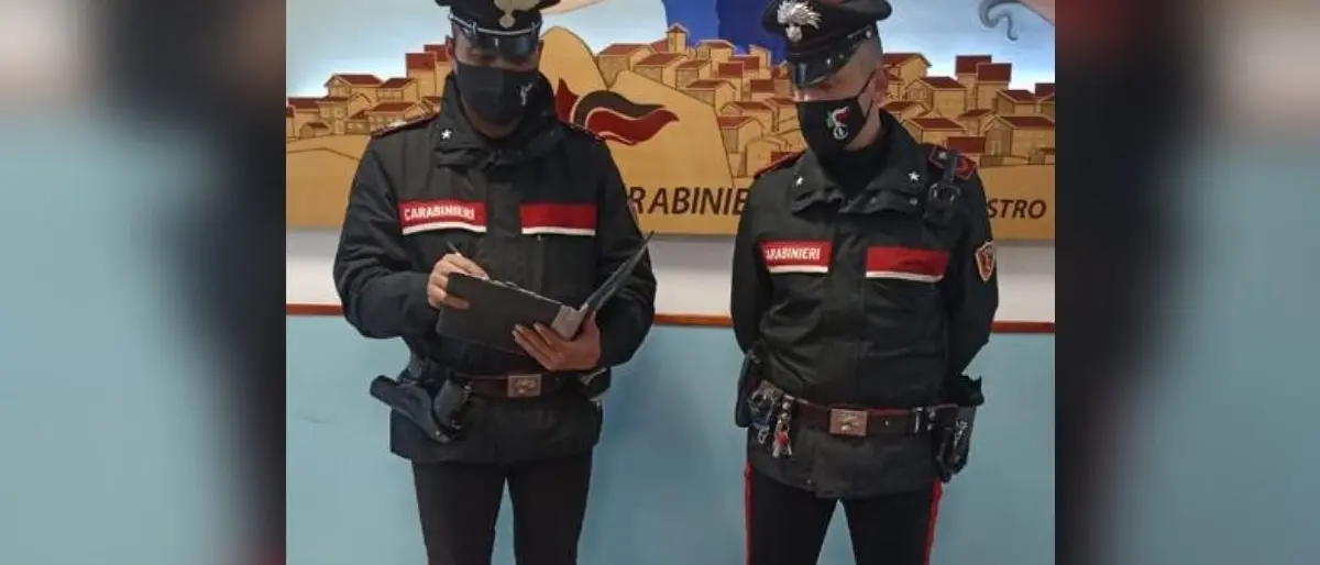Nascondeva in un edificio di sua proprietà un fucile con matricola abrasa: arrestato 64enne nel Crotonese