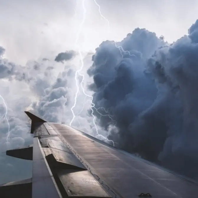 Paura sul volo Milano-Reggio, per il maltempo l’aereo non riesce ad atterrare