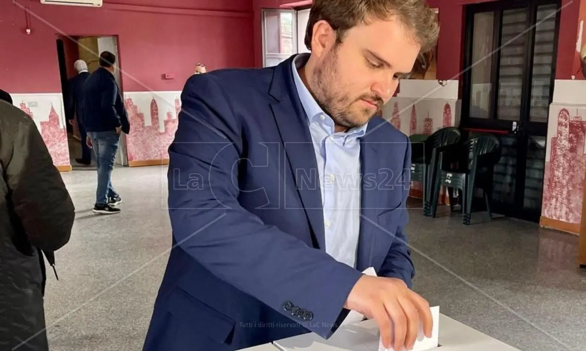 Pd Cosenza, il segretario provinciale Pecoraro: «Consegno vecchio partito al passato. Servirà una rivoluzione»