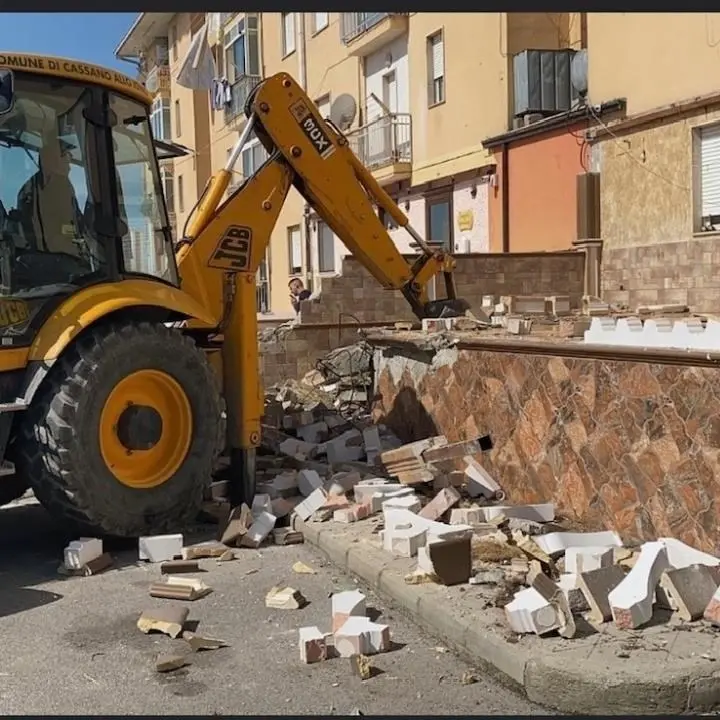 Abusivismo edilizio nel Cosentino, fabbricati demoliti nelle aree periferiche di Cassano