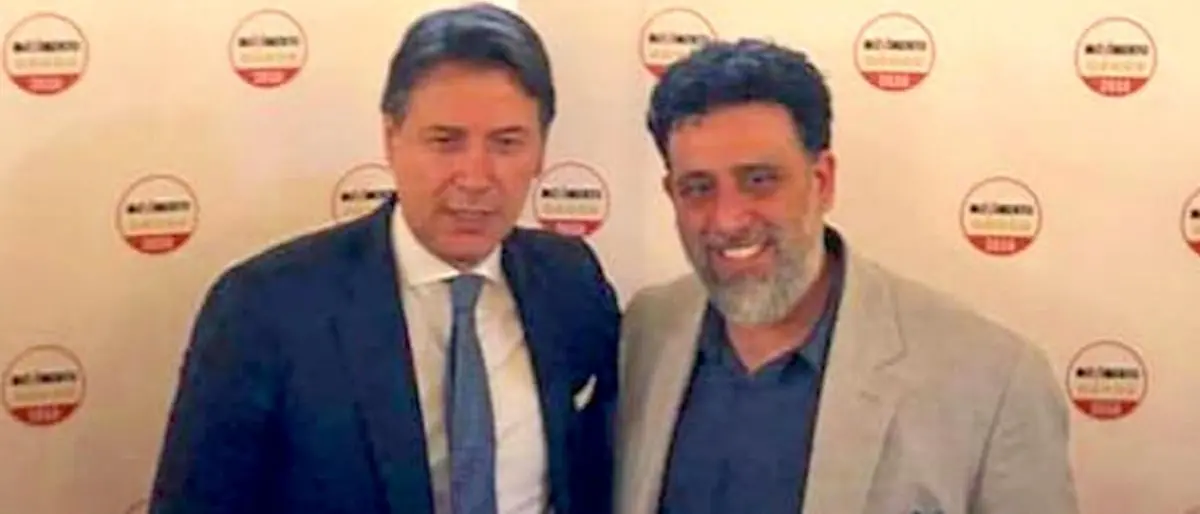 Il sigillo di Conte sulla lista dell’M5s a sostegno di Fiorita sindaco: «Appoggio totale»