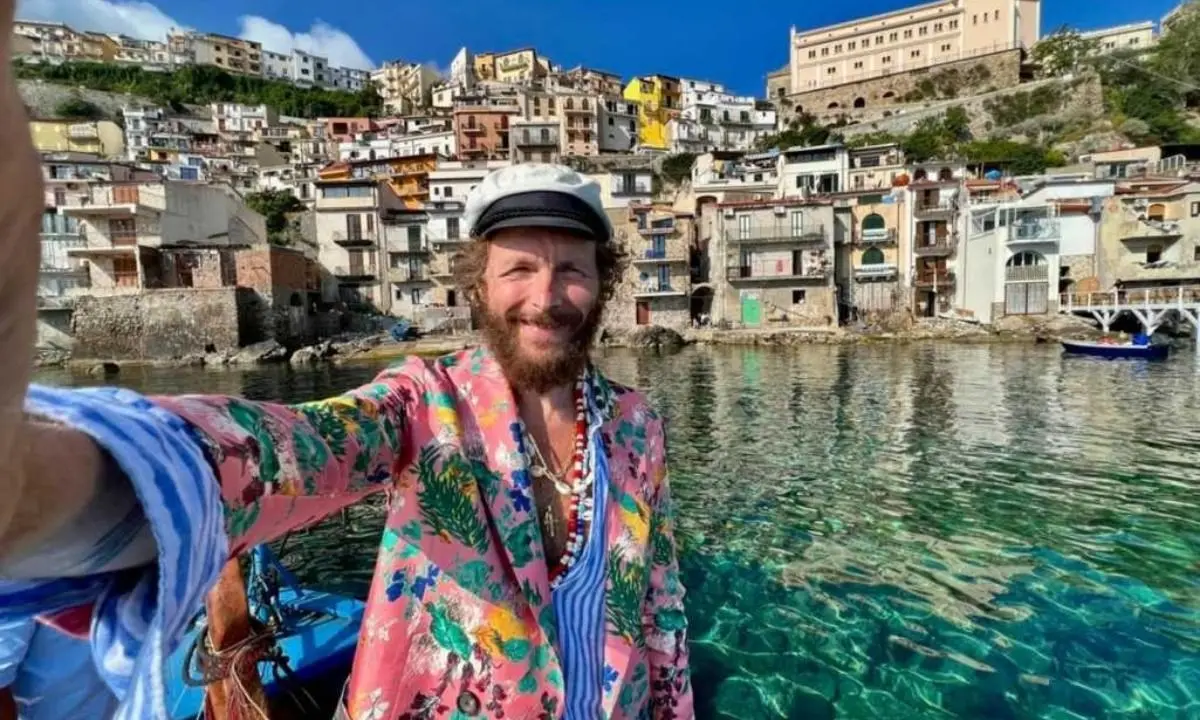 La lezione di Jovanotti: con un click ha realizzato la più bella promozione della Calabria