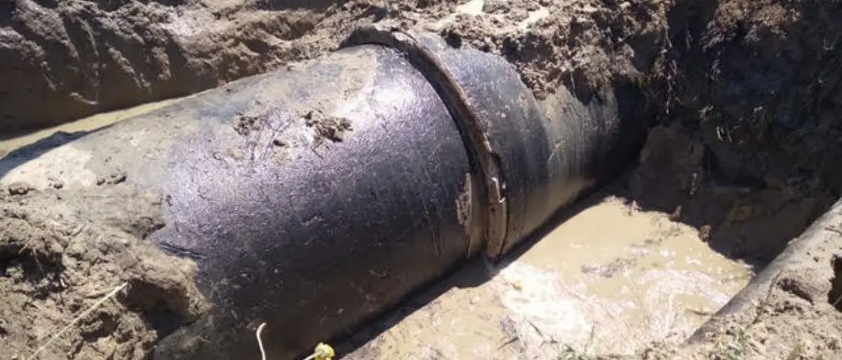 Crotone, si rompe una condotta e la città rimane senza acqua: «Attivato piano per ridurre i disagi»