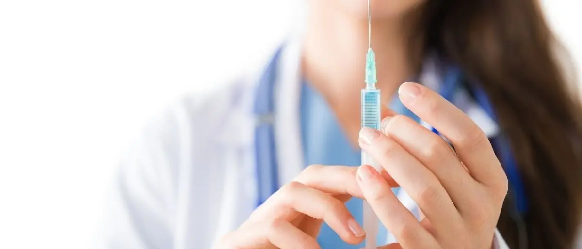 Quarta dose per tutti, l’Oms cauta: «Servono più dati, per ora dimostrati benefici su soggetti a rischio»