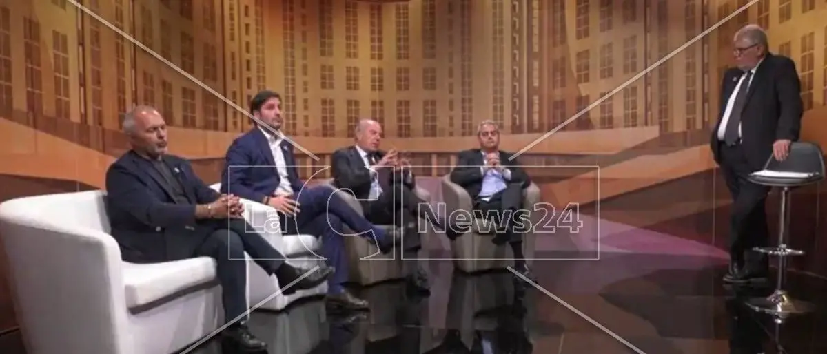 I problemi irrisolti al porto di Catanzaro: «Lido rischia un’altra estate con l’infrastruttura a mezzo servizio»