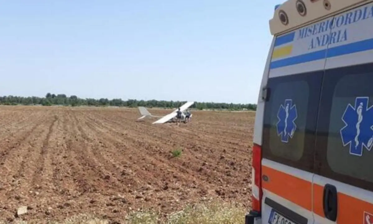 Tragedia in Puglia, due ultraleggeri si scontrano in volo: morti marito e moglie