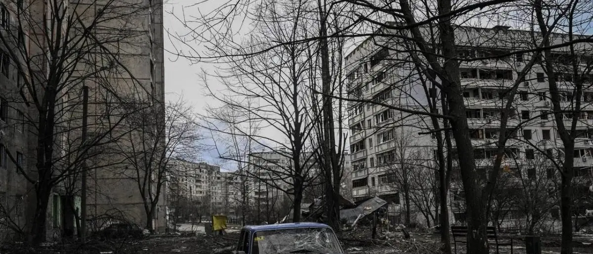 A Mariupol trovati 200 corpi sotto un grattacielo. Gb verso l’invio di navi da guerra per proteggere il grano ucraino - LIVE