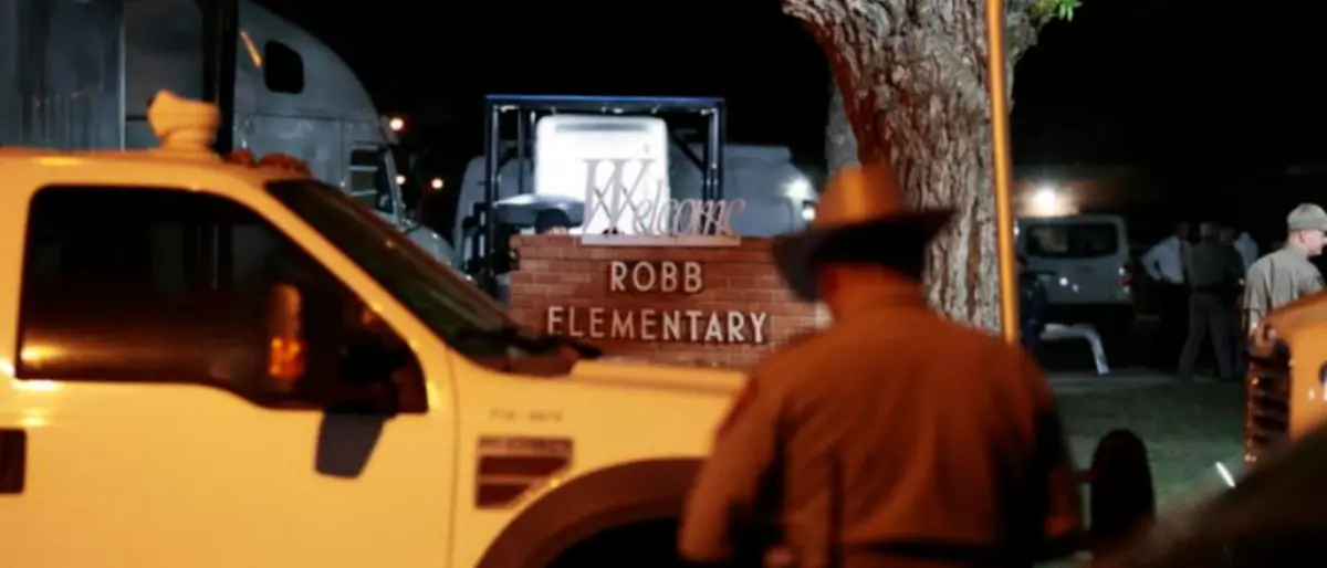 Sale a 19 il numero dei bambini uccisi in Texas: è la peggiore strage di sempre in una scuola