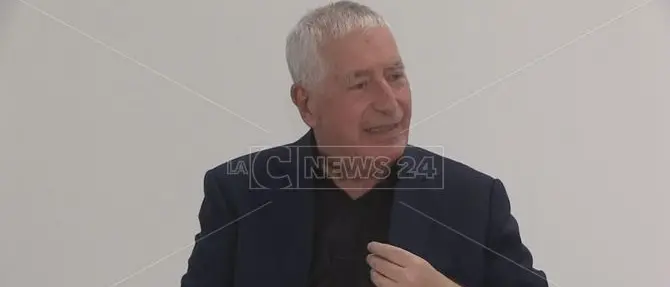 Nelle lacrime di Sandro Principe dopo l’assoluzione tutti i perché che attendono risposta