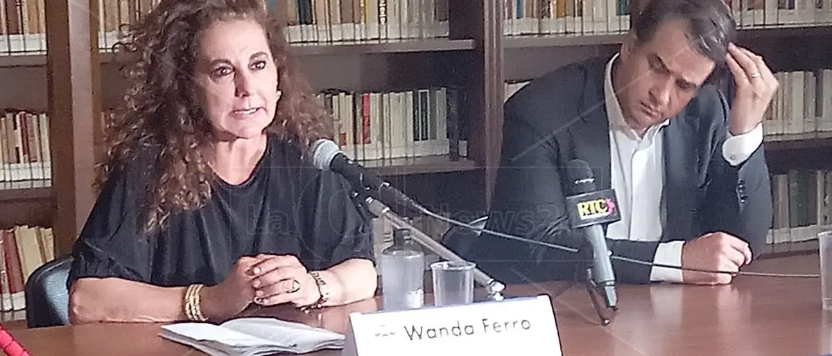 Catanzaro, Fitto a sostegno di Ferro: «È lei il miglior sindaco, sta affrontando una battaglia di coerenza»