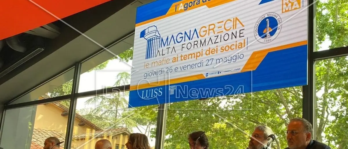 Oggi le mafie parlano sui social: «Servono nuovi strumenti per combatterle»