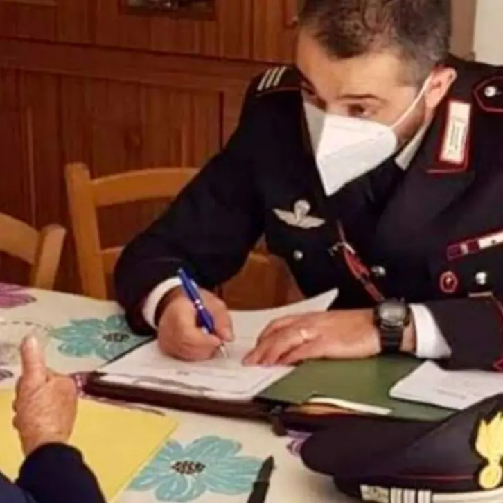 Catanzaro: picchia e minaccia l’anziana madre per avere denaro e comprare droga, arrestata
