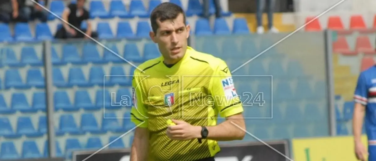 L’arbitro Femia il migliore in campo: i fischietti calabresi sempre più in crescita