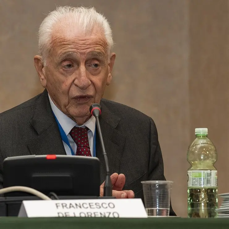Francesco De Lorenzo eletto presidente della Coalizione europea dei malati di cancro