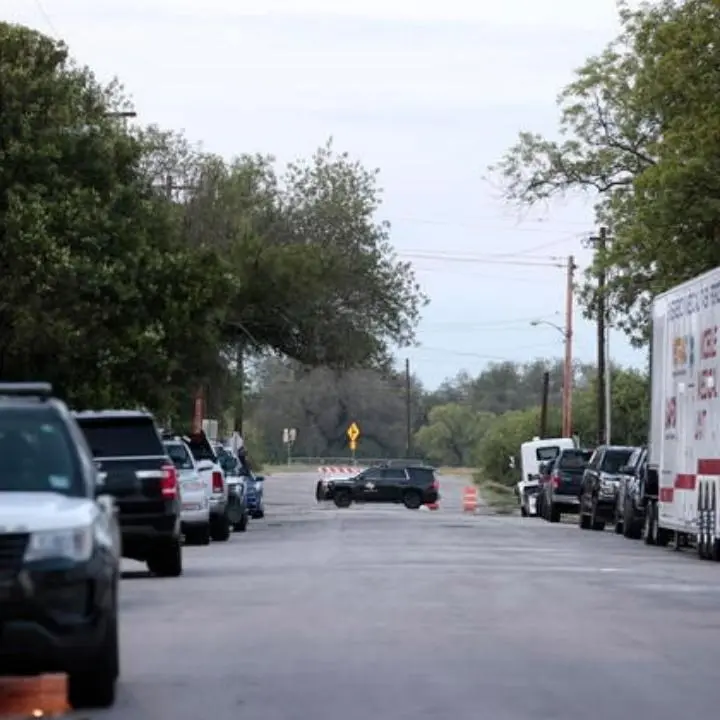 Sparatoria in Oklahoma, un uomo apre il fuoco nel campus di un ospedale e uccide 4 persone