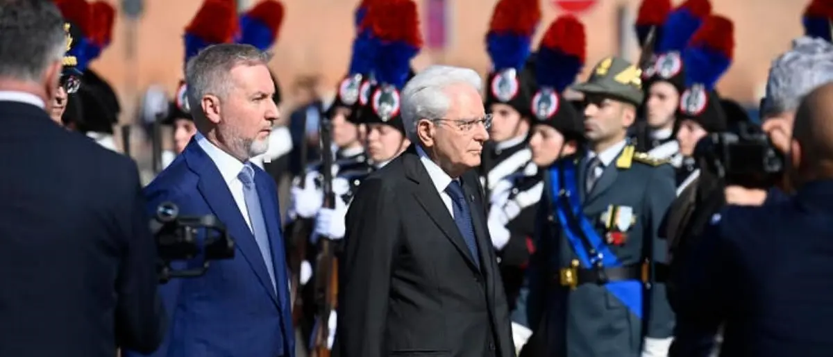 Mattarella: «Il 2 giugno 1946 il popolo italiano si incamminò sulla strada della pace»