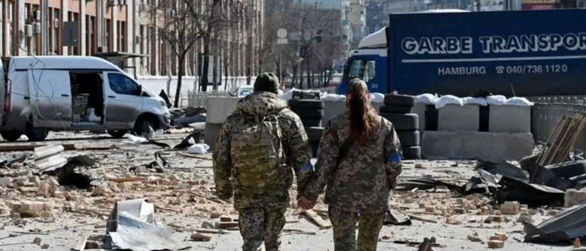 Cento giorni di guerra in Ucraina, la Nato avverte: «Prepararsi a un conflitto lungo»