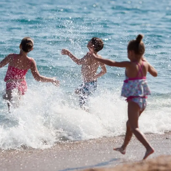 In Calabria le migliori spiagge a misura di bambino, è la regione con più Bandiere verdi: ecco dove