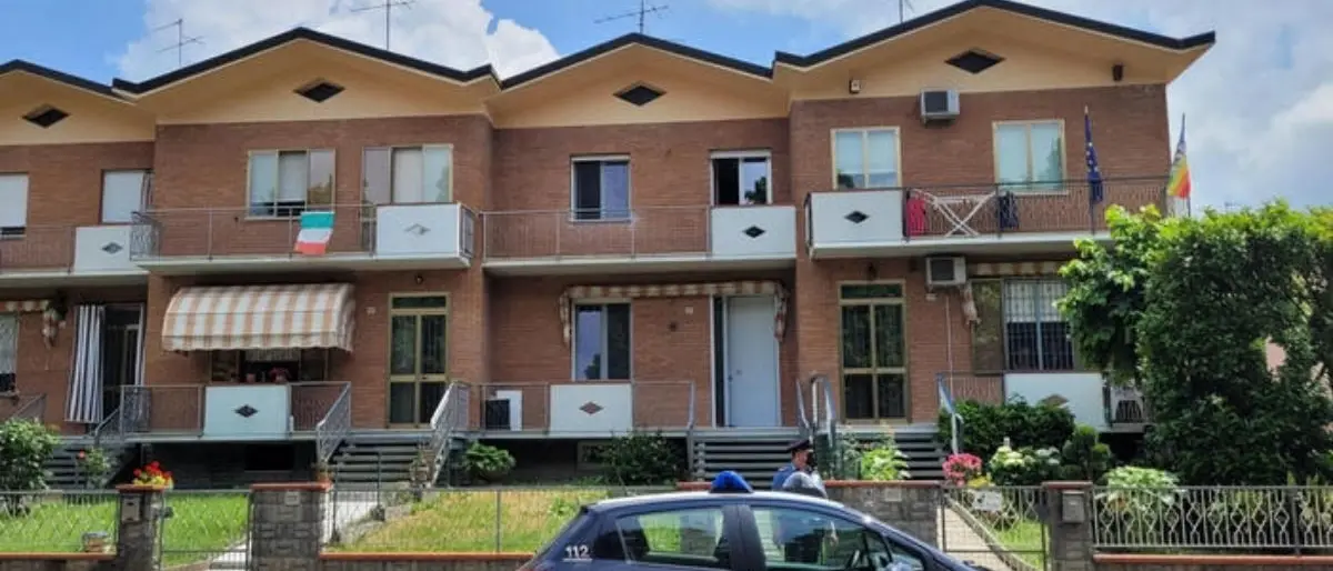 «Ho lanciato io il bimbo dalla finestra»: la babysitter che accudiva il piccolo confessa