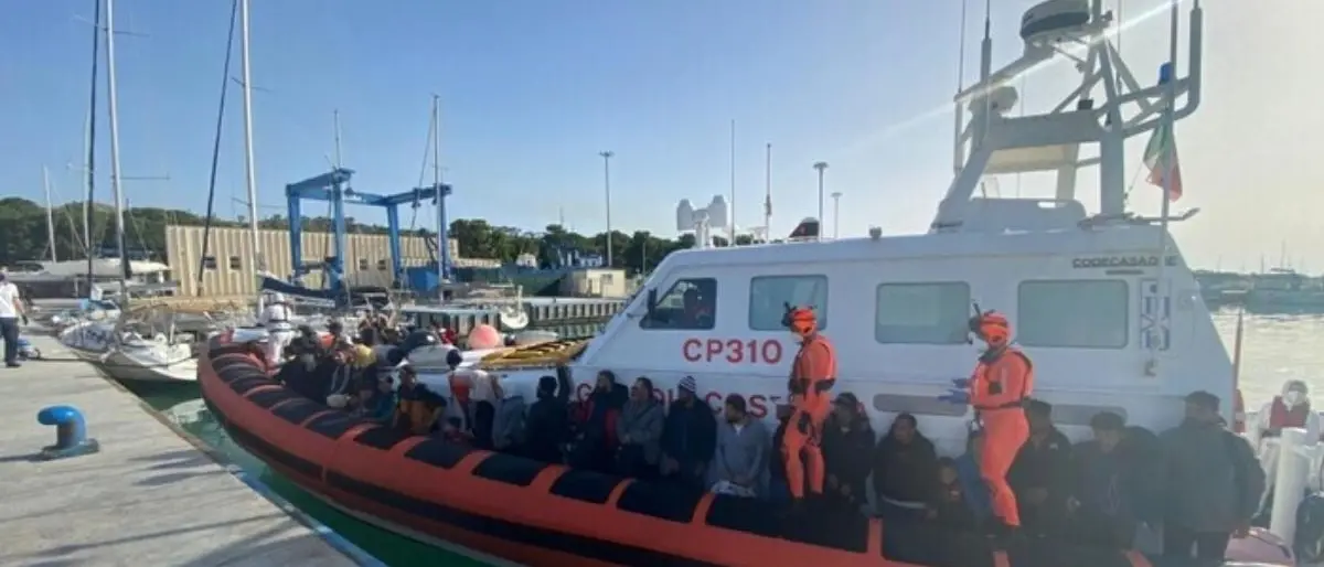Migranti, non si fermano gli sbarchi nella Locride: 66 persone arrivate a Roccella