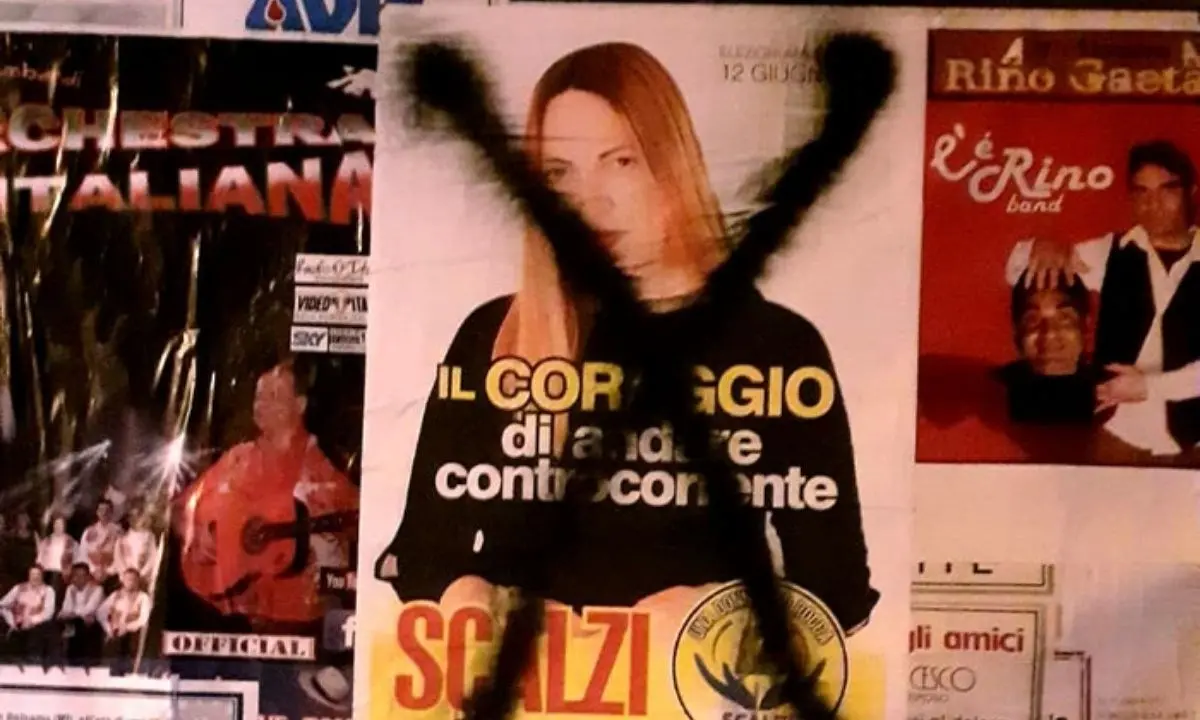 Imbrattati manifesti della candidata sindaco a Roccabernarda: una grande X nera sul volto di Giuseppina Scalzi