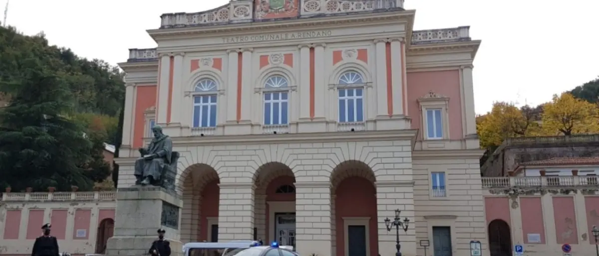 Rubano un’auto a Cosenza ma poi vengono fermati dai carabinieri a Carolei: arrestate 3 persone