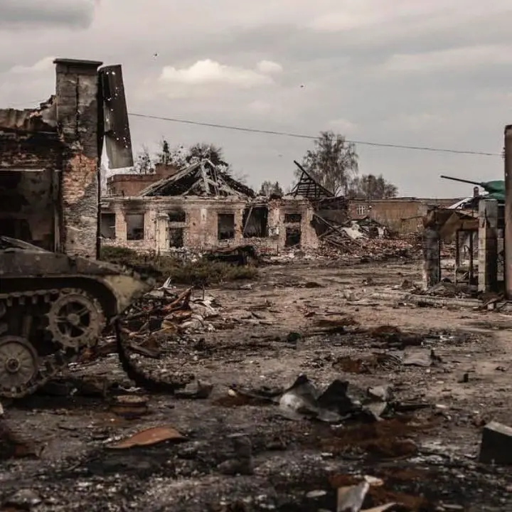 Il Cremlino vieta ai media governativi di parlare dei 100 giorni di guerra