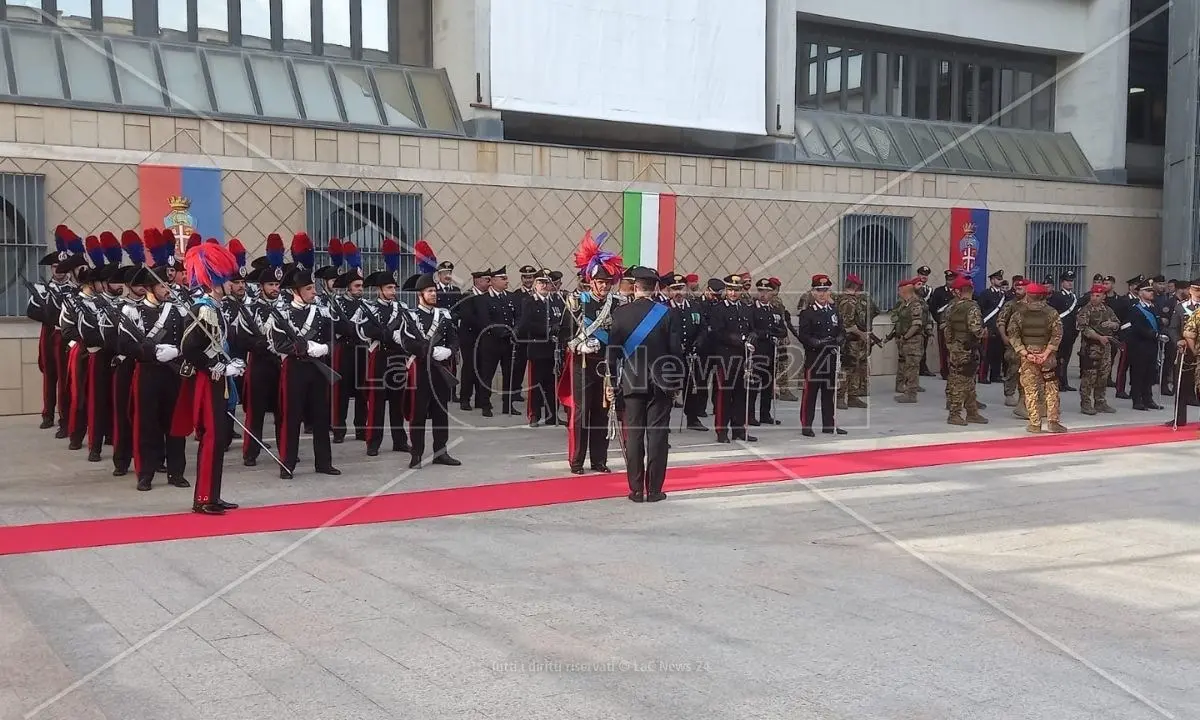 I 208 anni dell’Arma dei Carabinieri, il generale Salsano: «La gente si fida di noi, ma dobbiamo meritarlo»