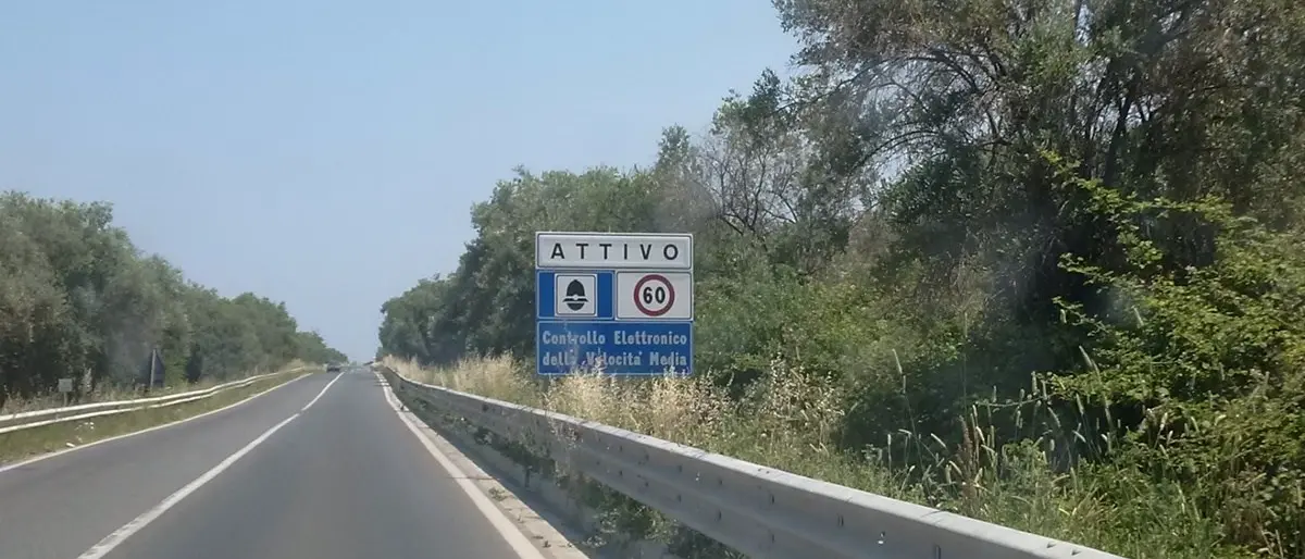 Le multe fanno ricchi i (piccoli) Comuni calabresi, Roseto Capo Spulico domina e Catanzaro è solo decima