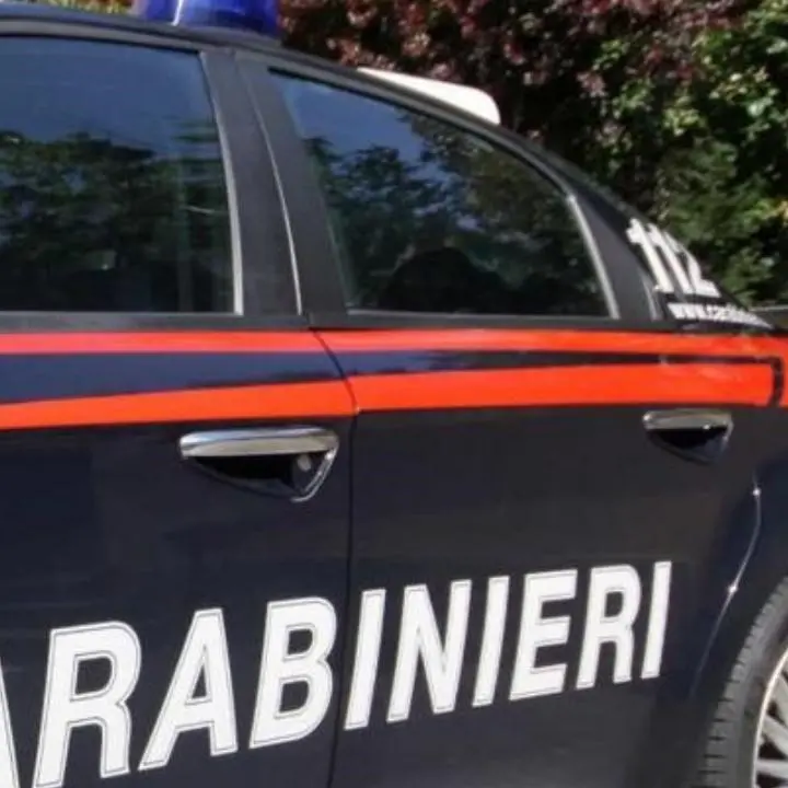 «Correte, ho ucciso mio padre»: 19enne chiama i carabinieri e confessa l’omicidio
