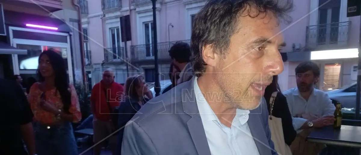 Fiorita serra le fila: «Mancuso esulta ma ha toppato. Ora tocca a voi, vinciamo insieme la partita»