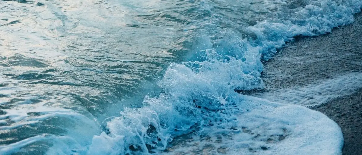 Sale livello mari, Mediterraneo su fino a 1 metro entro 2100: rischio aree sommerse e tsunami