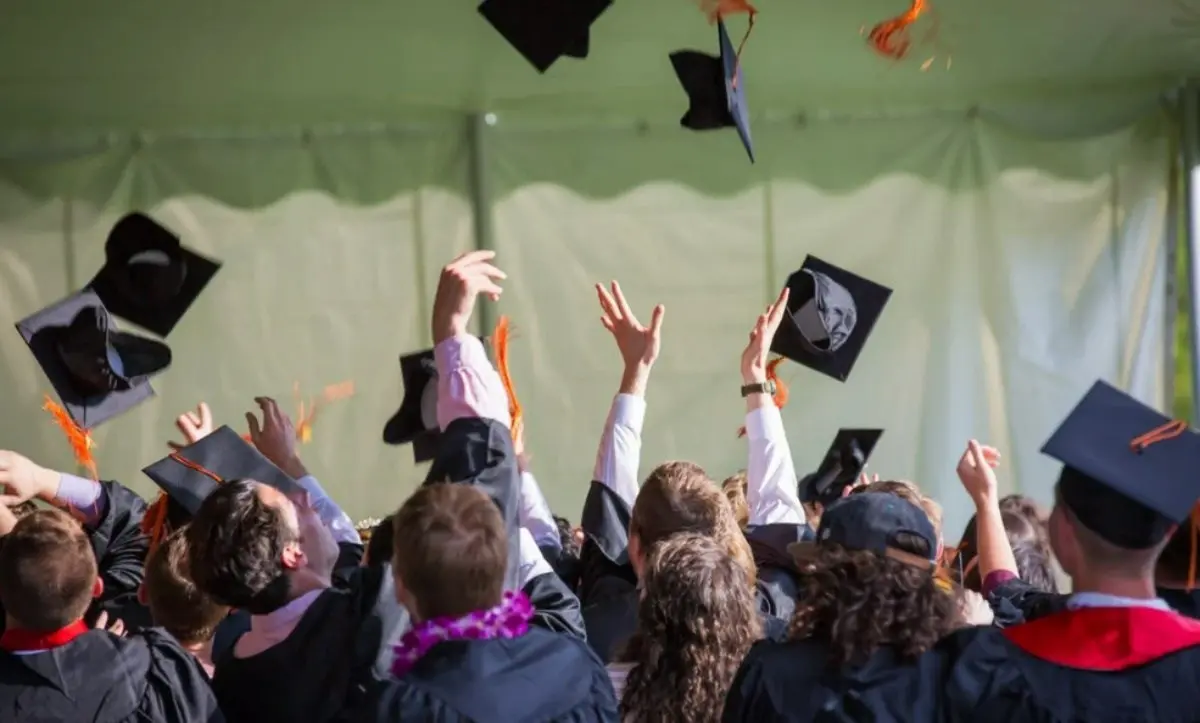 Un diplomato su 4 del Sud sceglie di studiare fuori: ecco quanti laureati sfornano gli atenei calabresi