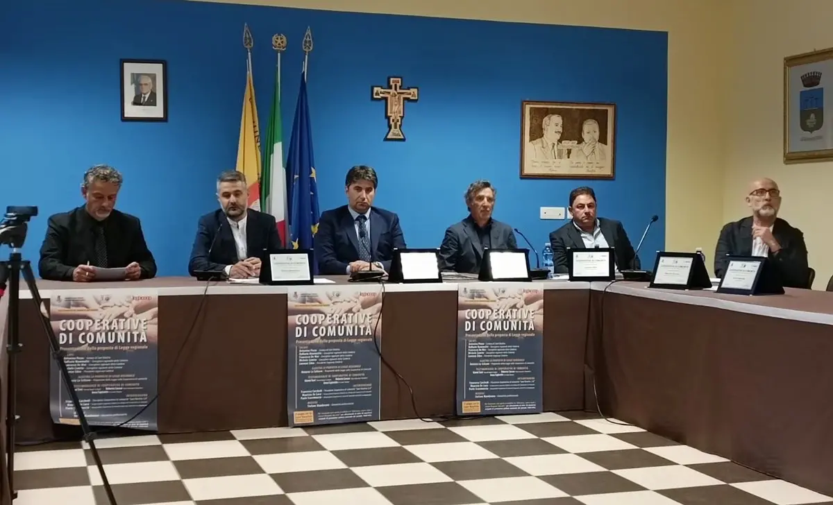 Cooperative di comunità, presentata la proposta di legge del consigliere regionale Lo Schiavo