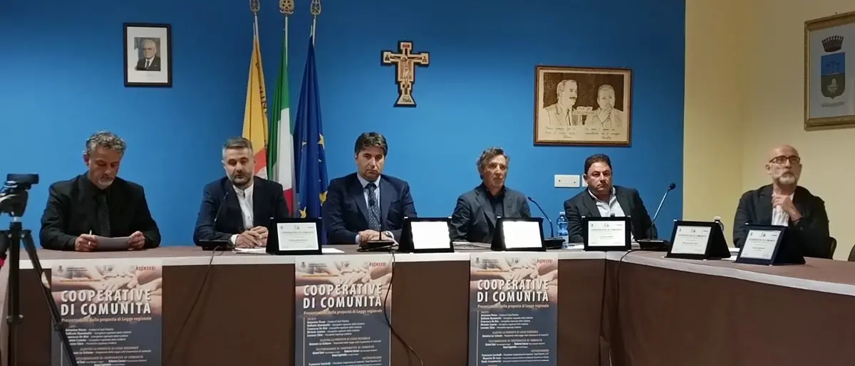 Cooperative di comunità, presentata la proposta di legge del consigliere regionale Lo Schiavo