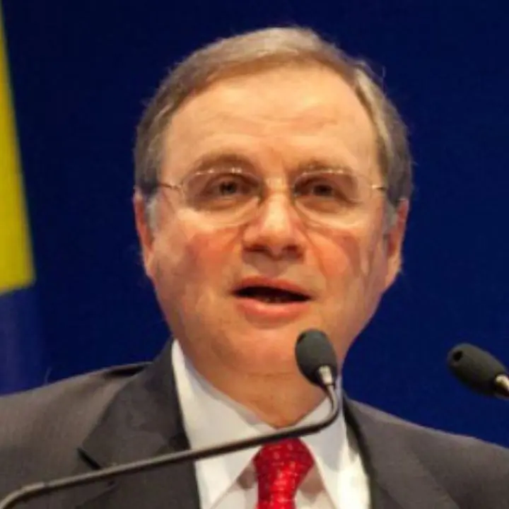 Scuola, Visco (Banca d’Italia): «Non rassegniamoci ai deludenti risultati degli studenti del Sud»