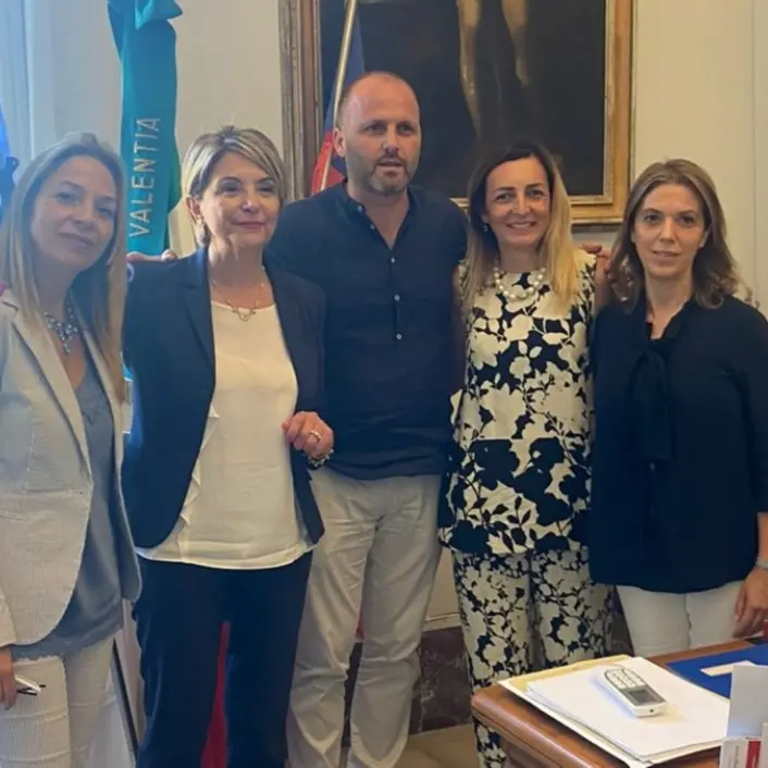 Comune di Vibo Valentia, dopo la crisi il sindaco Limardo vara la nuova giunta: i nomi