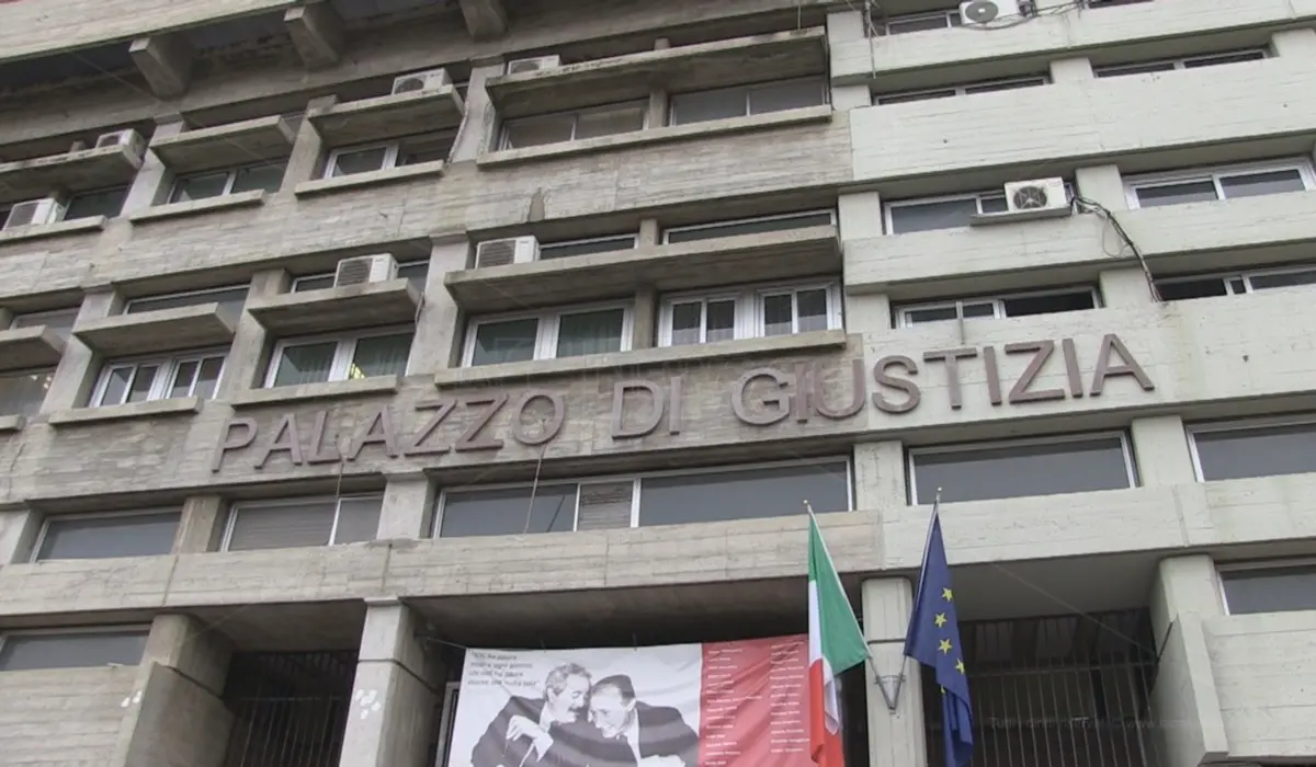 ’Ndrangheta, estorsioni e usura a Cosenza: la procura chiede 55 anni di carcere per 7 imputati