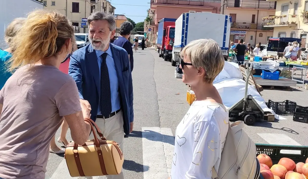 Catanzaro, il candidato Donato in visita nei quartieri: «Al fianco di chi è costretto a pietire i propri diritti»