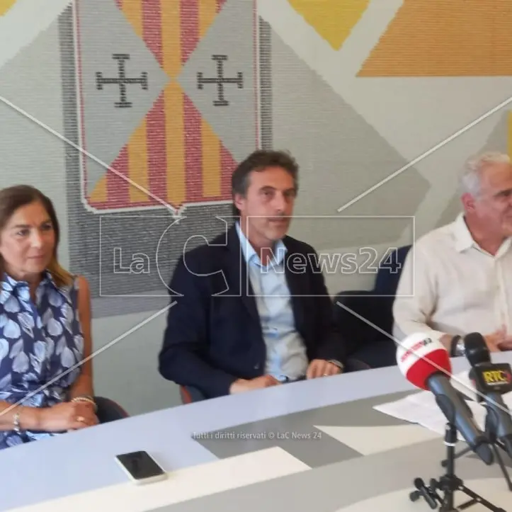 Elezioni a Catanzaro, Fiorita brucia le tappe e annuncia due assessori esterni