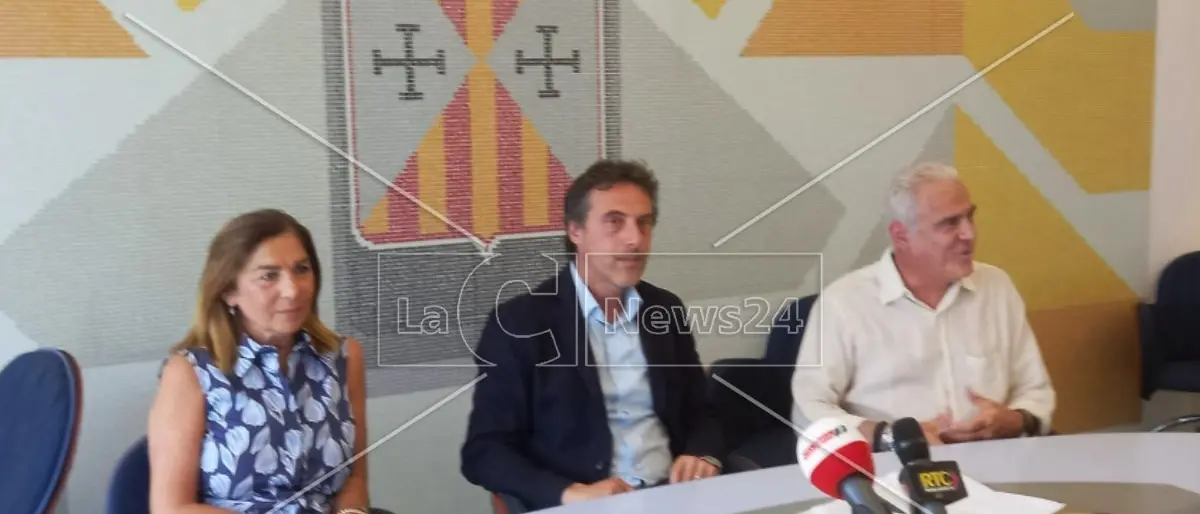 Elezioni a Catanzaro, Fiorita brucia le tappe e annuncia due assessori esterni